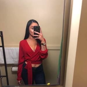 Meet your Posher, Daniela